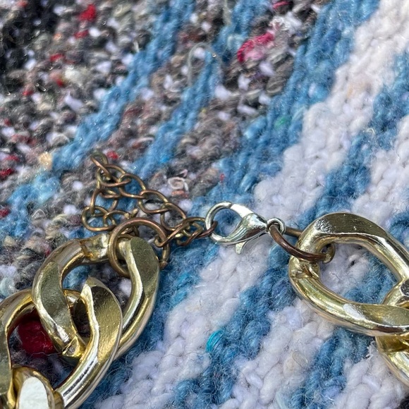 Vintage Gold Tone Curb Chain Necklace - Picture 4 of 8